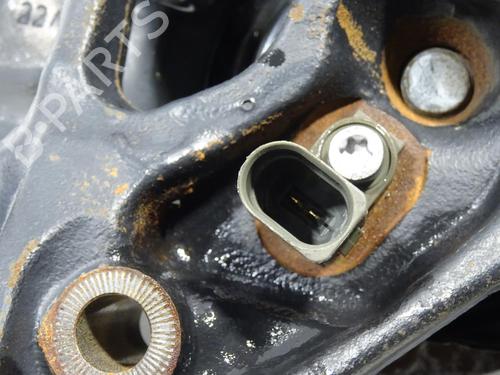 Used Left rear steering knuckle Left rear steering knuckle VW GOLF VII (5G1, BQ1, BE1, BE2) 1.4 GTE Hybrid (204 hp) 33315472 33315472