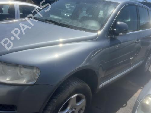 Grill VW TOUAREG (7LA, 7L6, 7L7) 2.5 R5 TDI | BP29865845C40