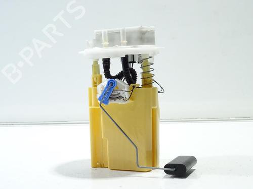 Used Fuel pump RENAULT CLIO V (B7_) 1.5 Blue dCi 100 (B7AD) (101 hp) 29209653