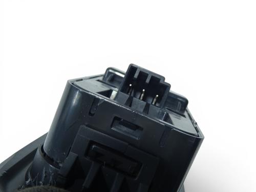 Left front window switch LAND ROVER RANGE ROVER SPORT I (L320) 3.0 D 4x4 | BP37185043I27 - Image 2