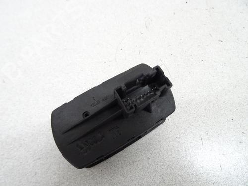 Used Left front window switch Left front window switch OPEL CORSA D (S07) 1.3 CDTI (L08, L68) (75 hp) 20039447 20039447