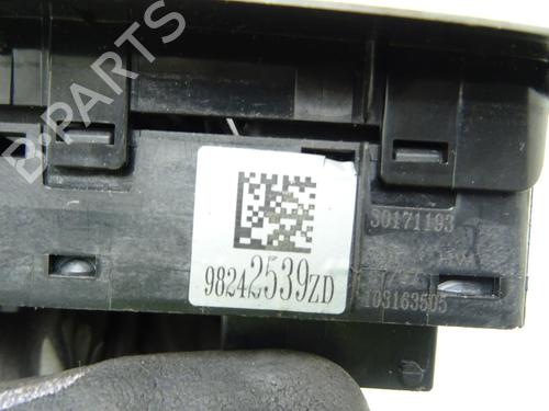 Used Left front window switch Left front window switch PEUGEOT 208 I (CA_, CC_) 1.6 HDi / BlueHDi 75 (75 hp) 31906213 31906213