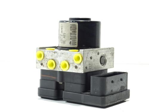 Used ABS pump TOYOTA YARIS (_P9_) 1.4 D-4D (NLP90_, NLP90R) (90 hp) 29585644