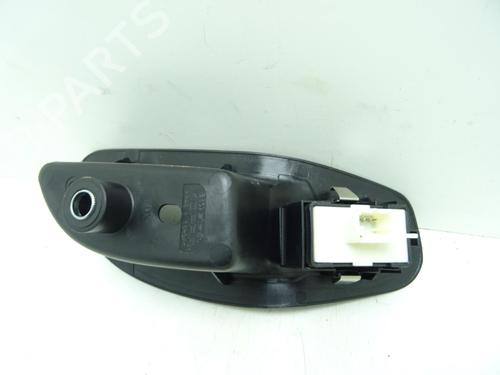 right-rear-window-switch-fiat-500x-334_-2014-30001105 main image