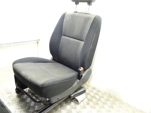 Right front seat SUZUKI JIMNY Closed Off-Road Vehicle (SN) 1.5 DDiS 4x4 | BP29429841C16 