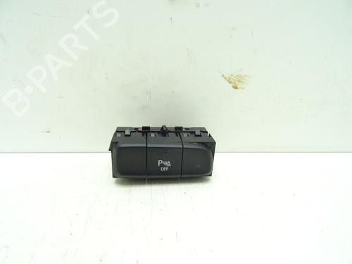 Used Switch OPEL CORSA F (P2JO) 1.2 (68) (101 hp) 28140339