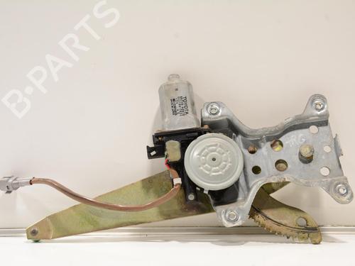 Rudehejsemekanisme venstre bagtil TOYOTA LAND CRUISER 90 (_J9_) 3.0 TD (KZJ90_, KZJ95_, KZJ90R, KZJ95R, KZJ90W, KZJ95W) (125 hp) 31658476