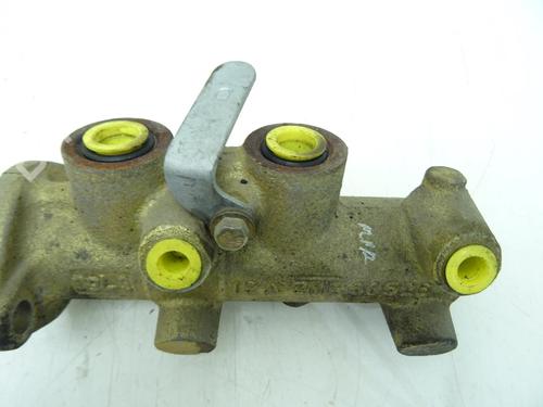 brake-master-cylinder-peugeot-boxer-van-244-2001-29188383 main image