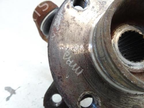 Used Right front steering knuckle Right front steering knuckle RENAULT 19 I (B/C53_) 1.4 Cat (B/C532) (58 hp) 20053096 20053096