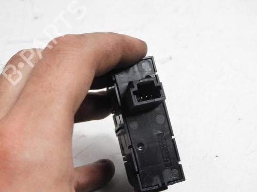 Used Switch Switch MITSUBISHI OUTLANDER III (GG_W, GF_W, ZJ, ZL, ZK) Plug-in Hybrid (GG2W) (200 hp) 21971214 21971214