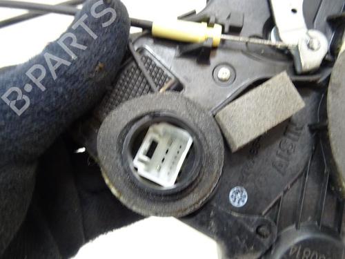 Used Front left lock Front left lock SUZUKI GRAND VITARA II (JT, TE, TD) 1.9 DDiS All-wheel Drive (JT419, TD44, JB419WD, JB419XD,... (129 hp) 20044437 20044437