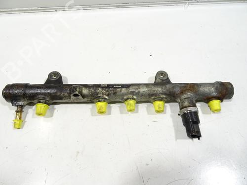 Fordelerrør RENAULT SCÉNIC II (JM0/1_) 1.9 dCi (JM0G, JM12, JM1G, JM2C) (120 hp) 30888715