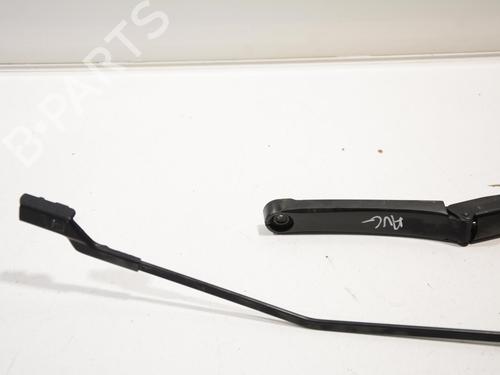 front-windshield-wiper-arm-seat-arona-kj7-kjp-2017-33634359 main image