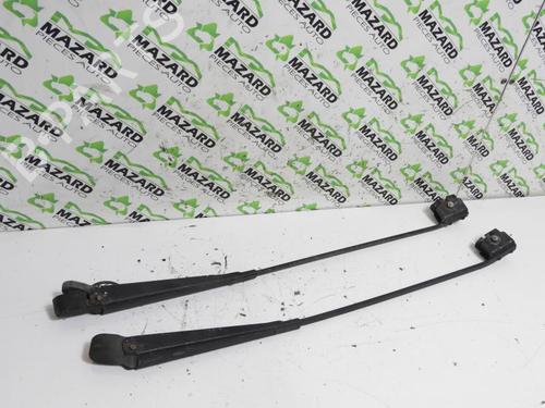 Used Front windshield wiper arm RENAULT TRUCKS B Platform/Chassis 70 (72 hp) 21965877