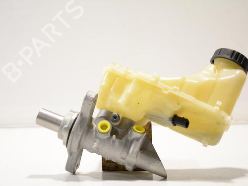 Used Brake master cylinder RENAULT MEGANE IV Hatchback (B9A/M/N_) 1.5 dCi 110 (B9A3) (110 hp) 32783154