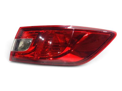 right-taillight-renault-clio-iv-bh_-2012-2013-2014-2015-2016-2017-2018-2019-2020-2021-40253304 main image