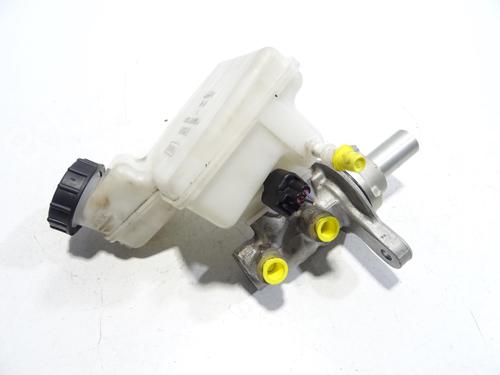 Used Brake master cylinder FORD FIESTA VII (HJ, HF) 1.0 EcoBoost (95 hp) 29756907