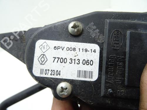 Electronic module RENAULT TRAFIC II Van (FL) 1.9 dCi 80 (FL0B) | BP32666426M83