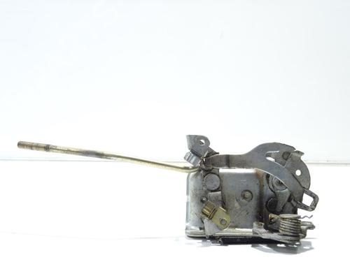 Used Front right lock MITSUBISHI PAJERO I (L04_G, L14_G) 2.3 TD (L043G, L048G) (84 hp) 24145943