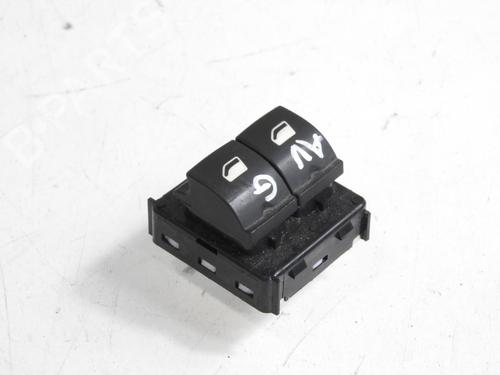 Used Left front window switch Left front window switch CITROËN C4 CACTUS 1.5 BlueHDi 120 (120 hp) 28360889 28360889