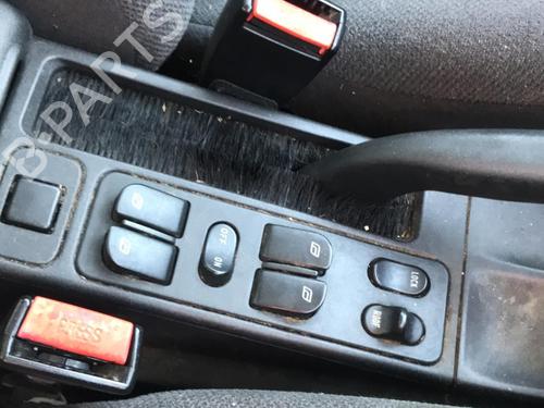 Switch SAAB 9-3 (YS3D) 2.0 i | BP22918302I30 - Image 10