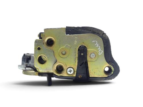 Used Rear left lock Rear left lock TOYOTA LAND CRUISER 90 (_J9_) 3.0 D-4D 4WD (KDJ90_, KDJ95_, KDJ90W, KDJ95W) (163 hp) 40123898 40123898