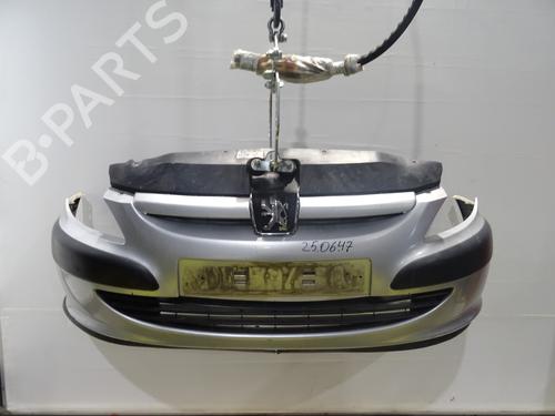 Used Front bumper PEUGEOT 307 (3A/C) 2.0 HDi 110 (107 hp) 29372486