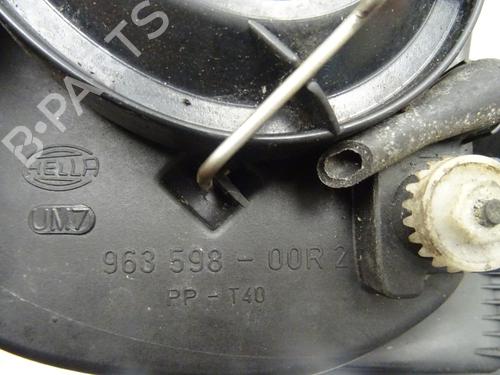 Used Right headlight Right headlight VW BORA I (1J2) 1.9 TDI (110 hp) 28325630 28325630