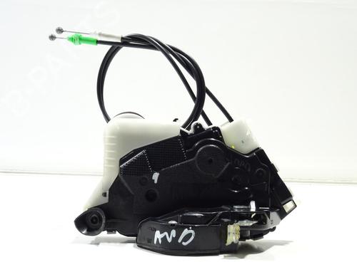Used Front right lock Front right lock TOYOTA YARIS (_P13_) 1.5 Hybrid (NHP130_, NHP130) (101 hp) 23239212 23239212