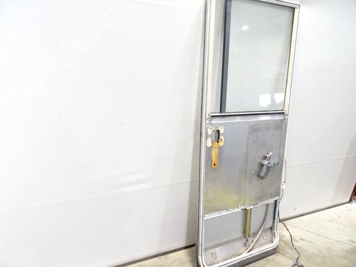 Used Right front door Right front door FIAT DUCATO Van (230_) 2.8 TDI (122 hp) 29340789 29340789