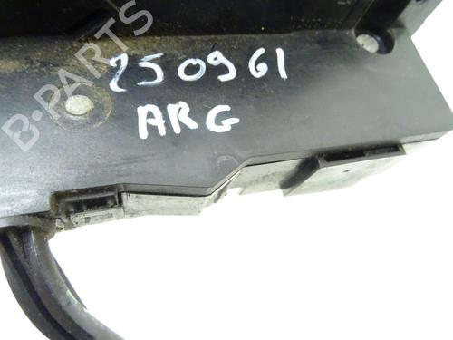 Used Rear left lock Rear left lock 37472105 37472105