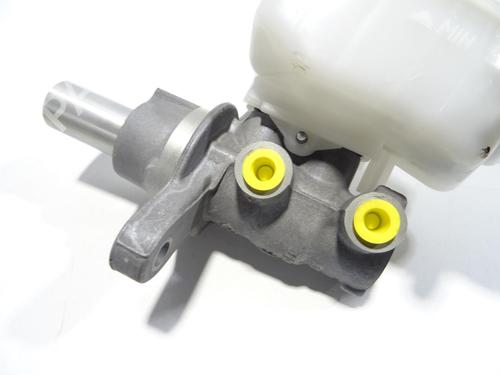 Used Brake master cylinder Brake master cylinder LANCIA MUSA (350_) 1.3 D Multijet (350.AXM11, 350.AXM1A, 350.AXI1A) (95 hp) 27485349 27485349