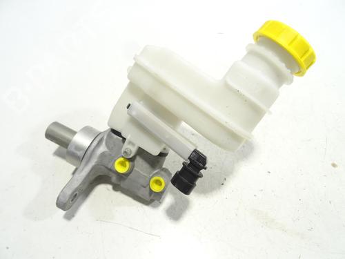 Used Brake master cylinder FIAT PANDA (312_, 319_) 1.2 (312PXA1A) (69 hp) 26711588