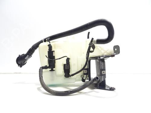 Used Windscreen washer tank BMW 5 (E60) 530 d (231 hp) 29611533