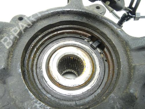 Used Left front steering knuckle Left front steering knuckle RENAULT MASTER III Van (FV) 2.3 dCi 100 FWD (FV0A, FV0B, FV0G, FV0K, FV0H) (101 hp) 28325561 28325561