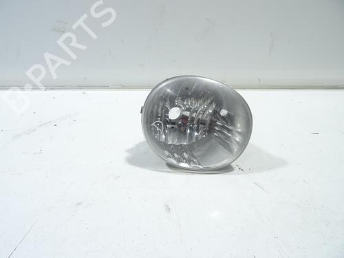 Used Right front fog light TOYOTA RAV 4 II (_A2_) 2.0 D 4WD (CLA20_, CLA21_, CLA20R, CLA21R) (116 hp) 32110444