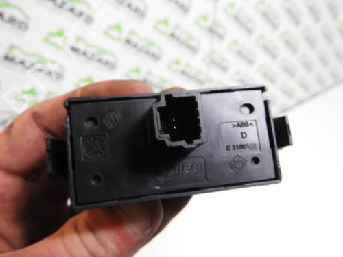 Used Warning switch Warning switch RENAULT KANGOO Express (FW0/1_) 1.5 dCi 75 (FW07, FW10, FW04) (75 hp) 21965407 21965407