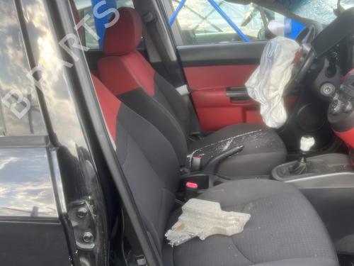 Left rear window switch KIA SOUL I (AM) 1.6 CRDi 128 | BP29896126I29  - Image 10