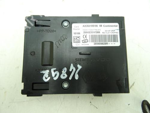 Used Card reader Card reader RENAULT MEGANE III Hatchback (BZ0/1_, B3_) 1.5 dCi (BZ09, BZ0D, BZ1W, BZ29, BZ14) (110 hp) 26154136 26154136
