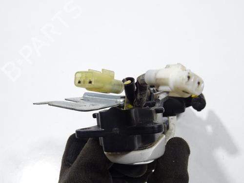 Used Front left exterior door handle Front left exterior door handle SUZUKI SWIFT IV (FZ, NZ) 1.3 DDiS (AZG413D, ZC02S, ZC92S) (75 hp) 20177721 20177721