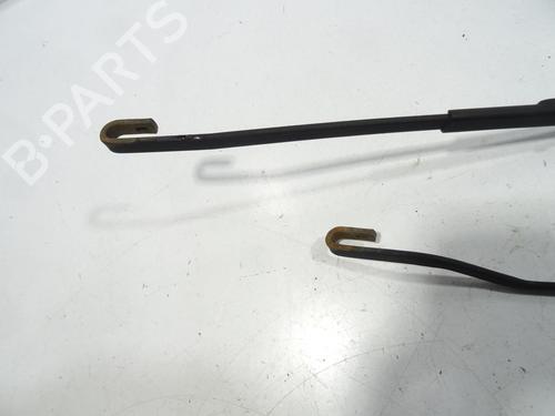 Front windshield wiper arm HYUNDAI TUCSON (JM) 2.0 CRDi | BP24656126C143 
