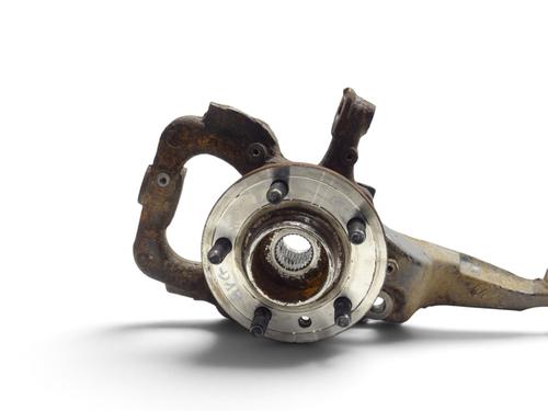 Used Left front steering knuckle Left front steering knuckle LAND ROVER DISCOVERY III (L319) 2.7 TD 4x4 (190 hp) 40203020 40203020