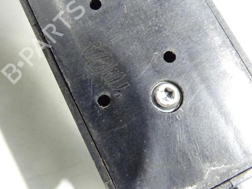 Used Right front window switch Right front window switch MERCEDES-BENZ VITO Bus (W639) 111 CDI (639.701, 639.703, 639.705) (116 hp) 33018053 33018053