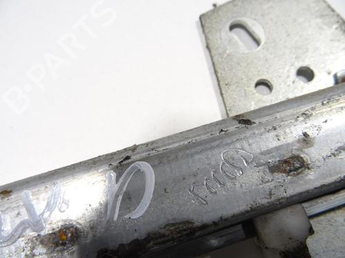 Used Front right window mechanism Front right window mechanism RENAULT 21 (B48_) 2.1 D (B48V/B48O) (72 hp) 28129179 28129179