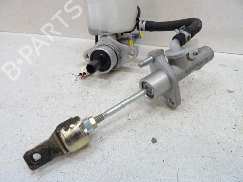 Brake master cylinder SUZUKI JIMNY Closed Off-Road Vehicle (SN) 1.5 DDiS 4x4 | BP20040358M77 