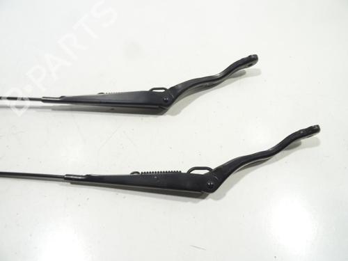 Front windshield wiper arm OPEL CORSA E (X15) 1.4 Turbo (08, 68) | BP26657098C143 