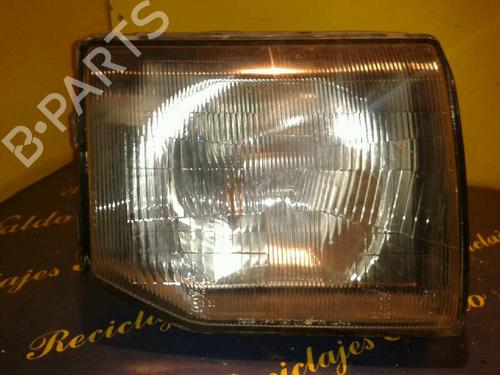 Used Right headlight MITSUBISHI PAJERO I (L04_G, L14_G) [1982-1991]  10274942