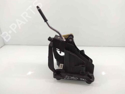 Used Gear lever CITROËN C4 I (LC_) [2004-2014]  10182008