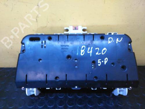 Instrument cluster TOYOTA COROLLA Verso (_E12_) 2.0 D-4D (CDE120_) | BP5306854C47 