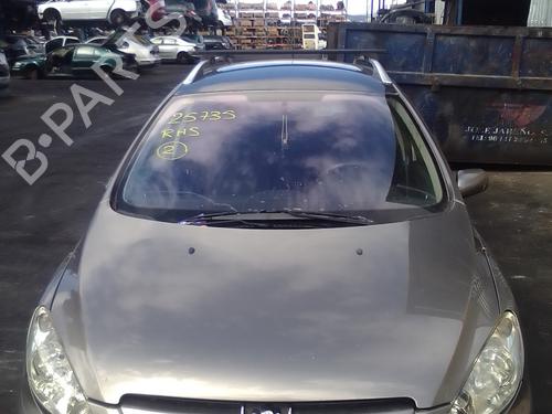 Fuse box PEUGEOT 307 Break (3E) 2.0 HDI 110 | BP13529802E1